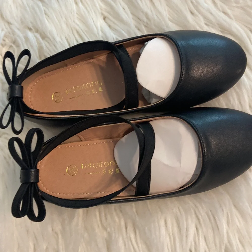 Chic Black Ballet Flats with Bow size 33 measurements of shoes provided in photo